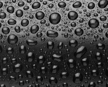 Condensation in the transport of materials at low temperature